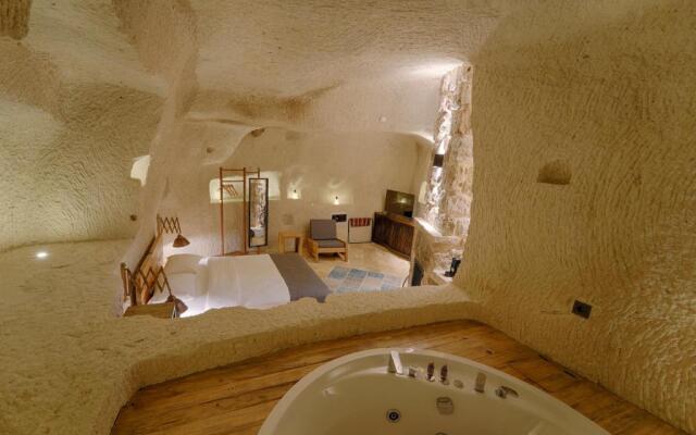 Luvi Cave Hotel