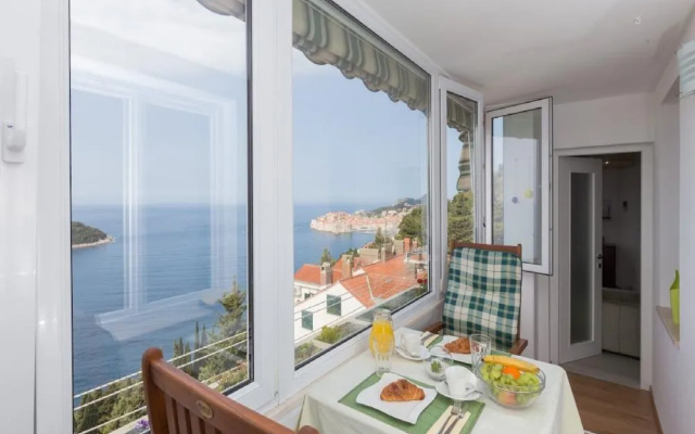 Apartment Precious View