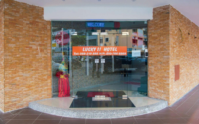 Lucky 11 Hotel