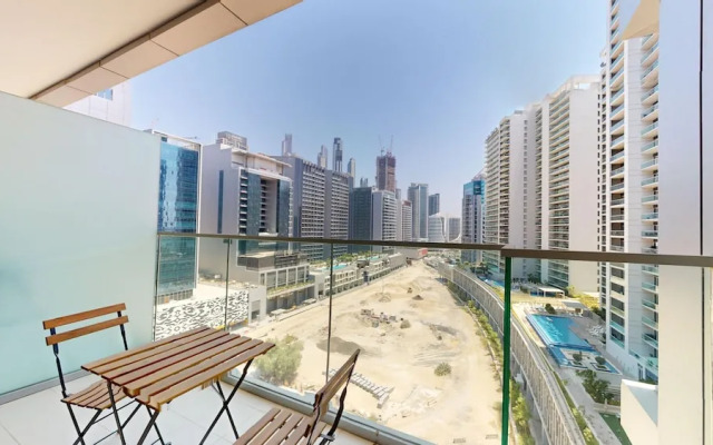 Business Bay - Damac Majestine Tower 1219a