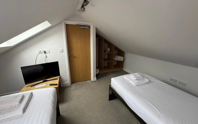 Gidea Park Hotel
