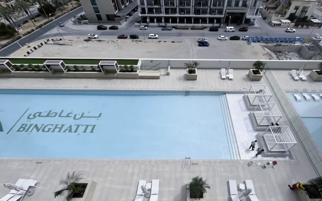 Luxury & Comfort 1B at Binghatti Amber & Balcony