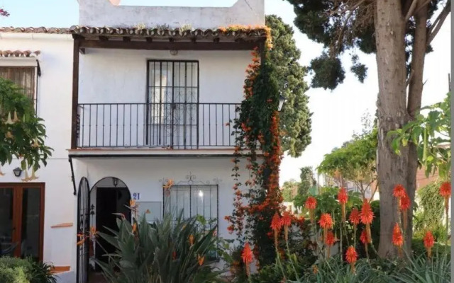 Nueva Nerja 21 Menyber