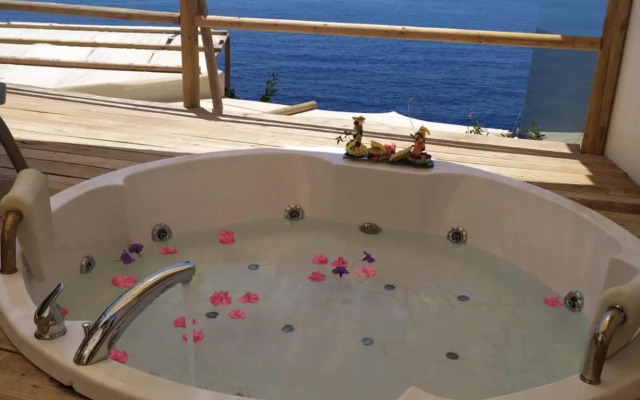 Mandalina Luxury Suites