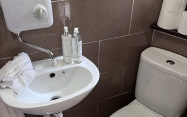 Inviting 1-bed Apartment in Ilford