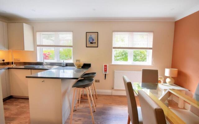 7 Coram Court