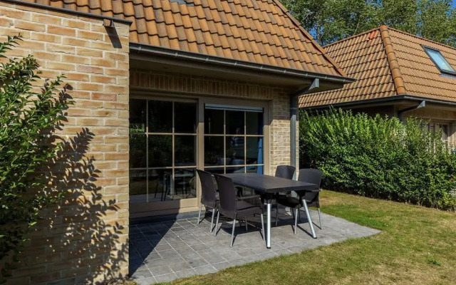 Lovely Holiday Home in Adinkerke With Fenced Garden