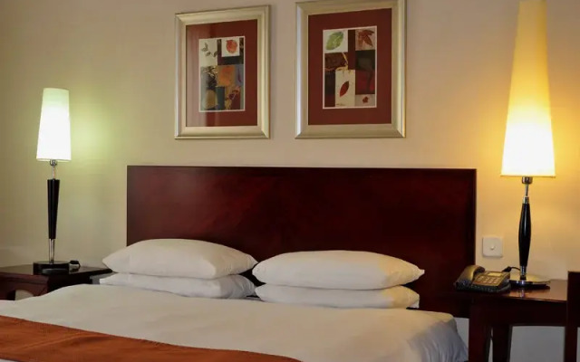 Oakwood Park Hotel