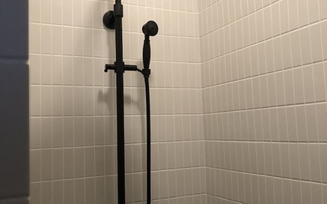 Joie Paris MONTPARNASSE STATION