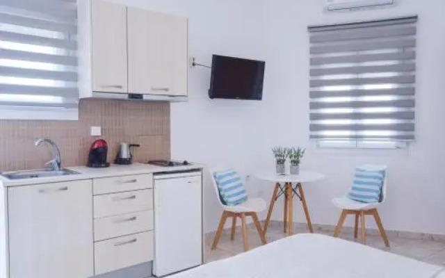 Niki Rooms