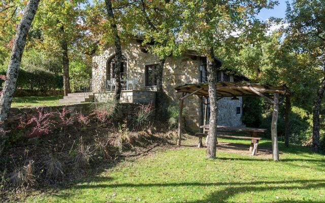 Scenic Farmhouse in Poppi With Swimming Pool