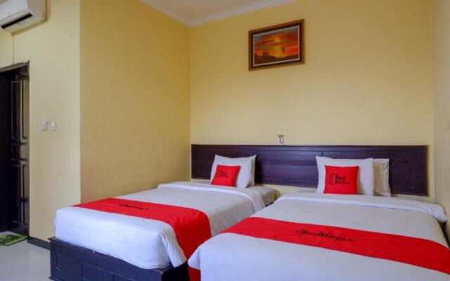 RedDoorz near Citraland Waterpark Kendari