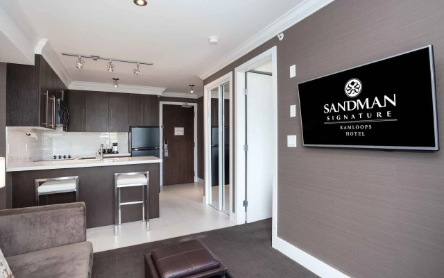 Sandman Signature Kamloops Hotel