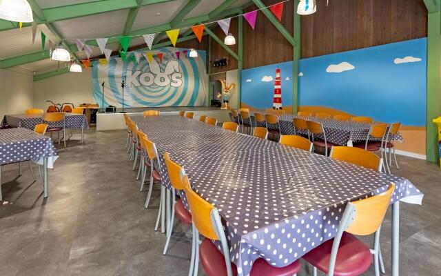 Comfortable Chalet With Dishwasher, Near the Beach