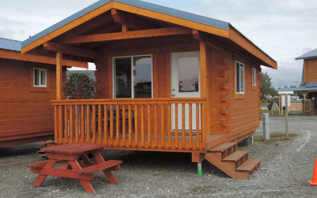 Beluga Lookout Lodge and RV Park