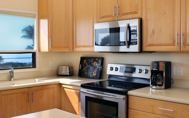 Wailea Ekolu - CoralTree Residence Collection