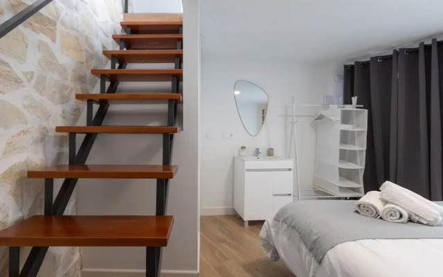 La Torre Del Carmen in M Laga