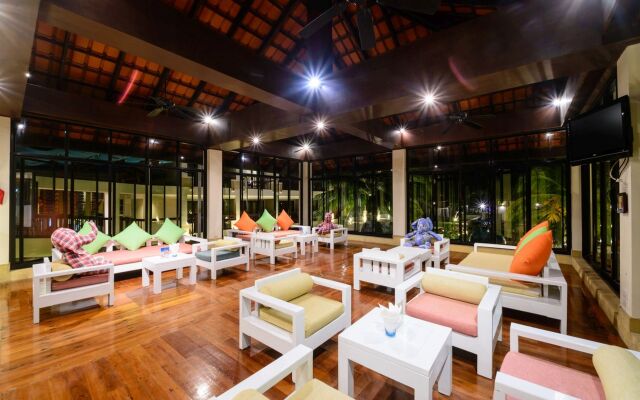 The Briza Beach Resort Khaolak