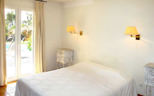 Holiday Home Le Puit des Oliviers 1 (LCD150)