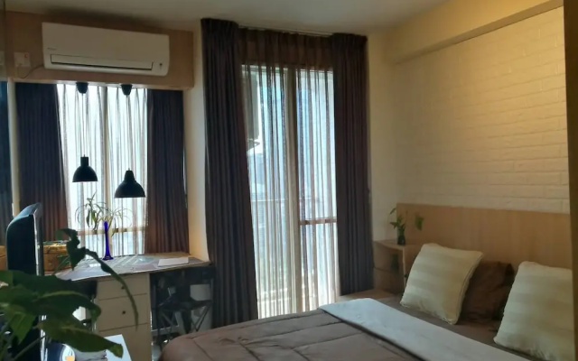 Pleasant Tifolia Studio Cozy Room In Kelapa Gading