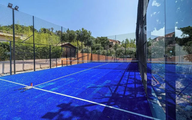 Room in a Magnificent 500m2 Provencal Villa