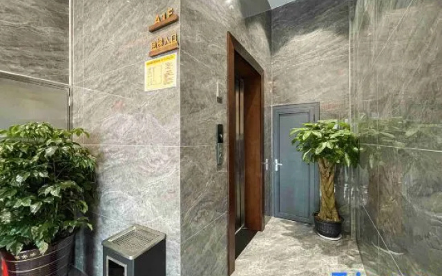 Phoenix Yuanshe Riverview Homestay (Phoenix Scenic Area Nanhua Branch)