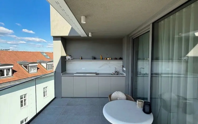 Skyline Penthouse Retreat Luxury in Ljubljana