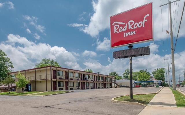 Red Roof Inn Starkville - University