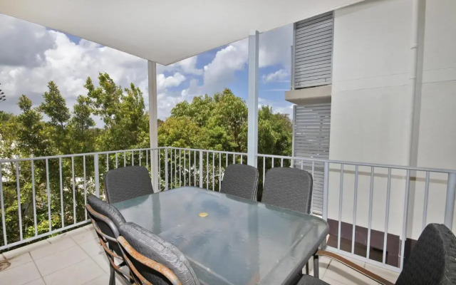 Unit 2 'Sea Breeze Villas', Coolum Beach