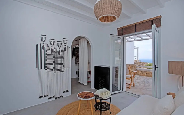 Nur Mykonian Suites