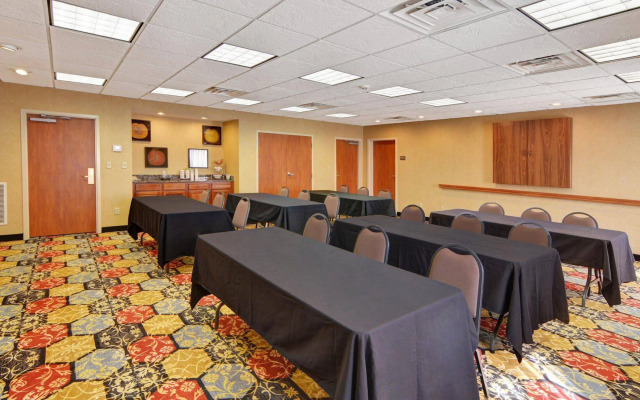 Hampton Inn & Suites Lawton