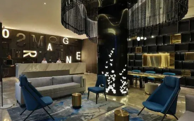 Orange Changsha Yanghu New City Metro Station Hotel