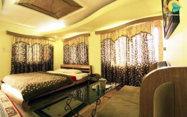 Woodrock Hotel Manali