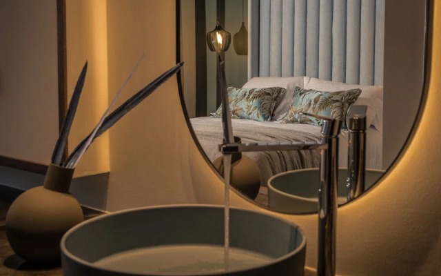Isola Apartments Junior Suites