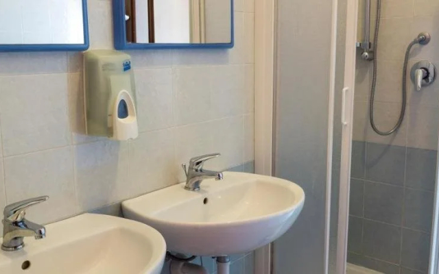 Perla del Levante Hostel