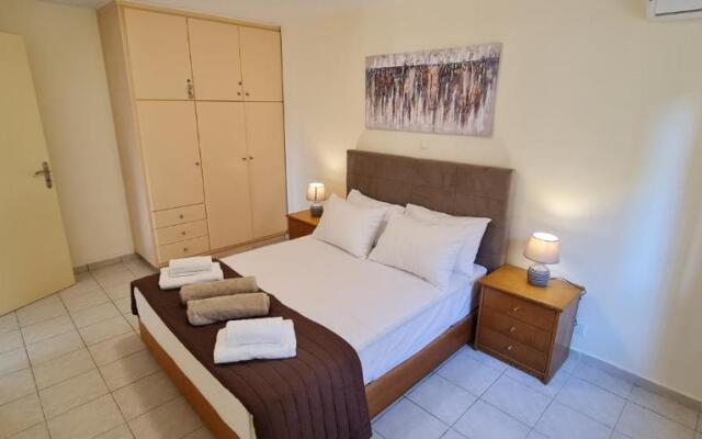 Chrisele House, 100m from Kalamaki Beach, Chania
