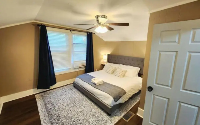 Magnolia House in Lafayette