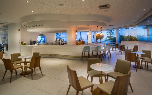 Leonardo Plaza Cypria Maris Beach Hotel & Spa