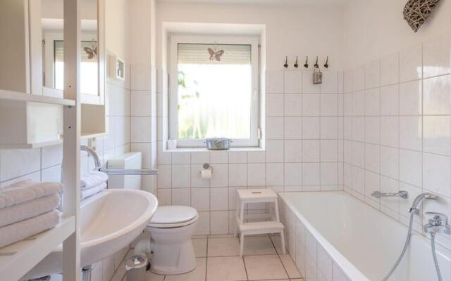 Comfortable holiday home in Struckum