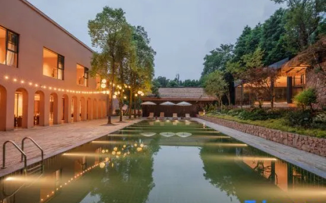 Rainbow Forest Resort & Hotel