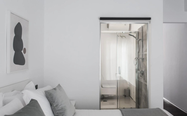 Industrial 1BR Apartment in Ampelokipoi Area by UPSTREET