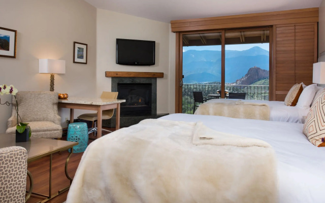 Garden of the Gods Resort and Club