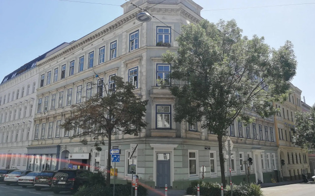 Vienna Gold Apartments