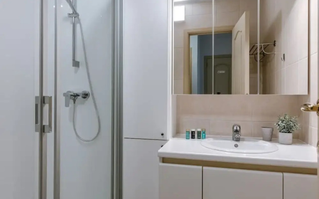 Bright Apartment With Beautiful sea View