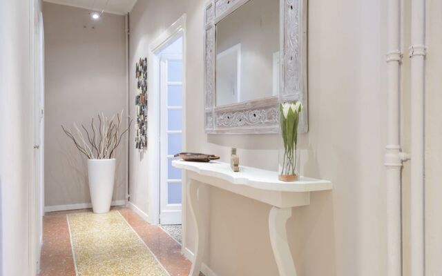 Home Holiday Rome - Colosseo