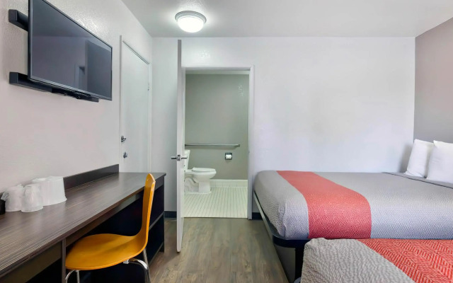 Motel 6 Gallup, NM