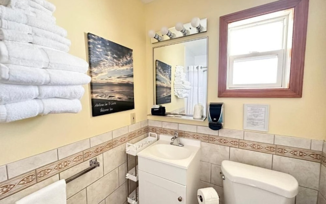 Abellona Inn & Suites