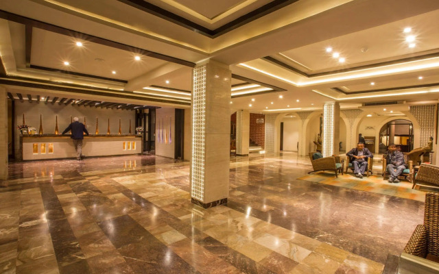 Shangri La Hotel