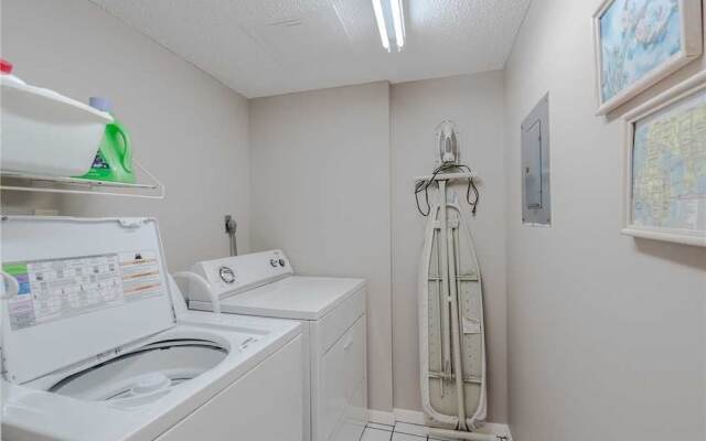 Las Brisas 404 - Three Bedroom Condo