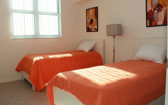 Luxury Apartments At Intracoastal